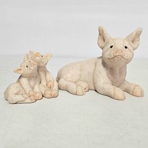 Collectible Quarry Critters Lying Down Pink Pig With Piglets Figurine Sculpture